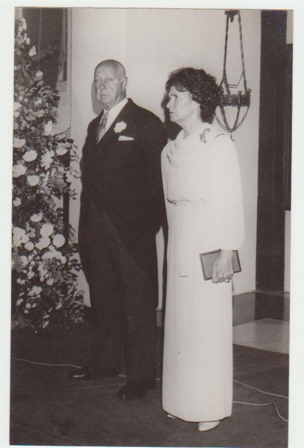 Enrique Hughes y Josefina Guerein (en el casamiento de su hijo Enrique con Graciela Cánepa, 17 de mayo de1984)